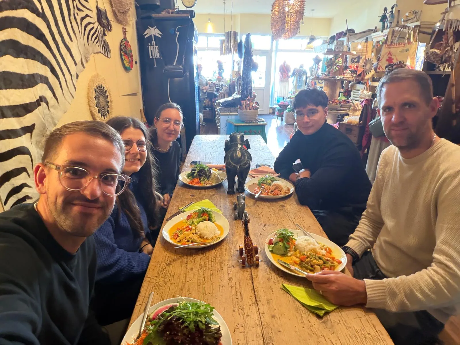 Hochzwei-Team beim Lunch im African Queen in Ravensburg.
