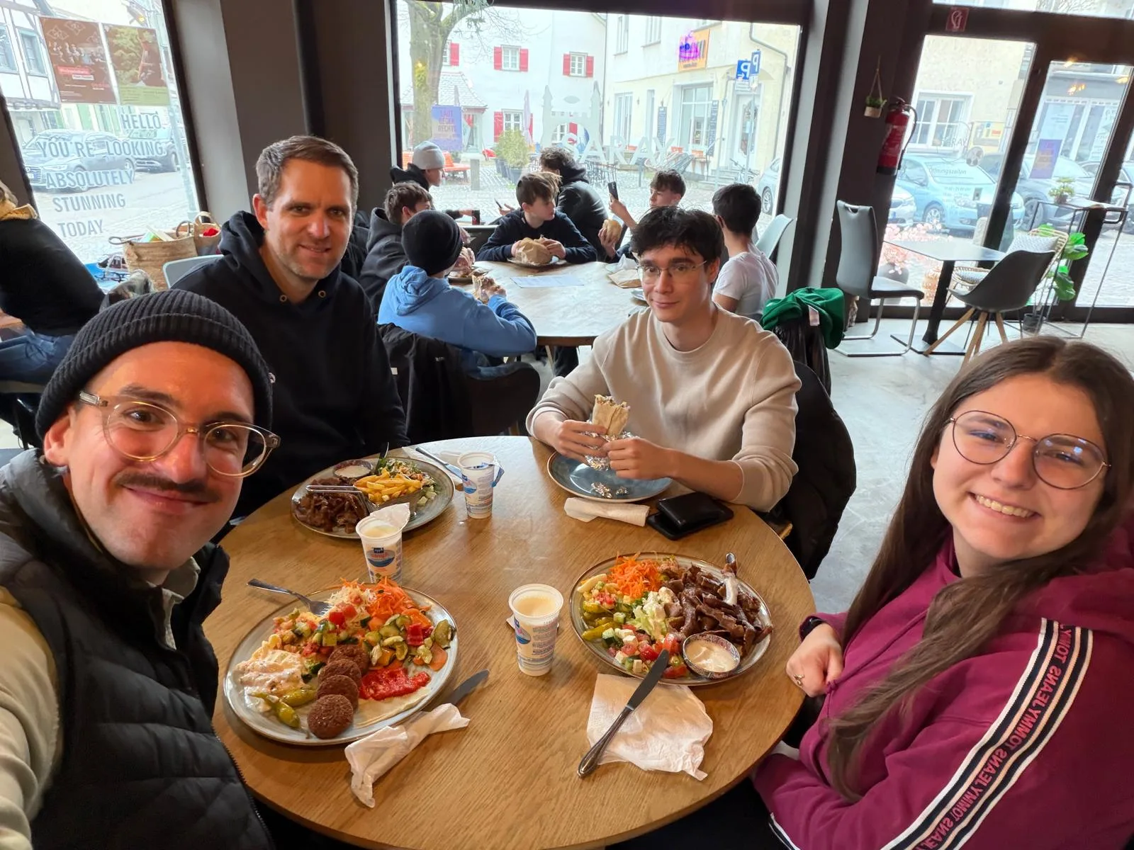 Hochzwei-Team beim Dönerstag in Ravensburg beim Saray.